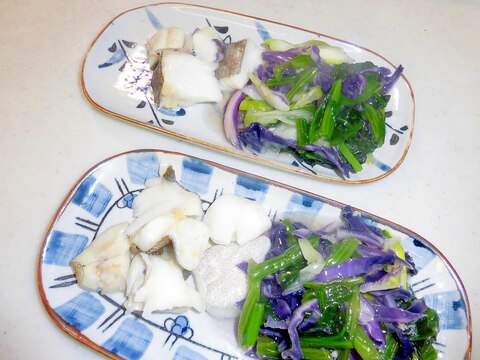 紫キャベツとほうれん草鱈の麺つゆ煮